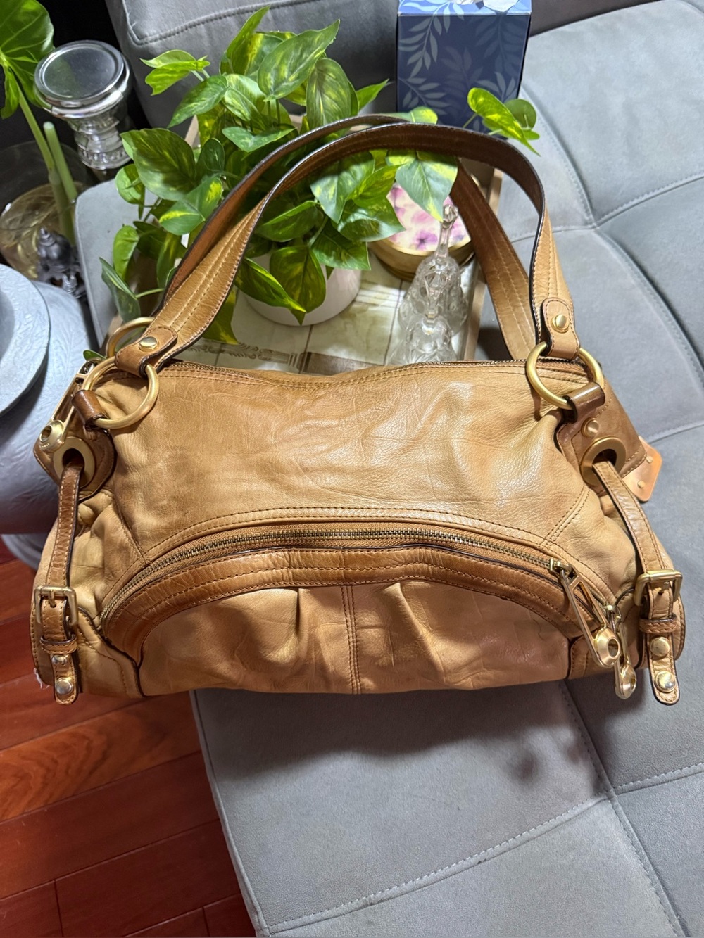 Everyday Tan Leather Shoulder Bag with Gold Hardware